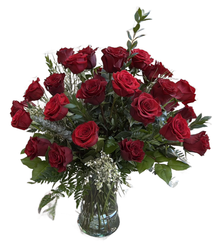 Bouquet of red roses in a clear vase 